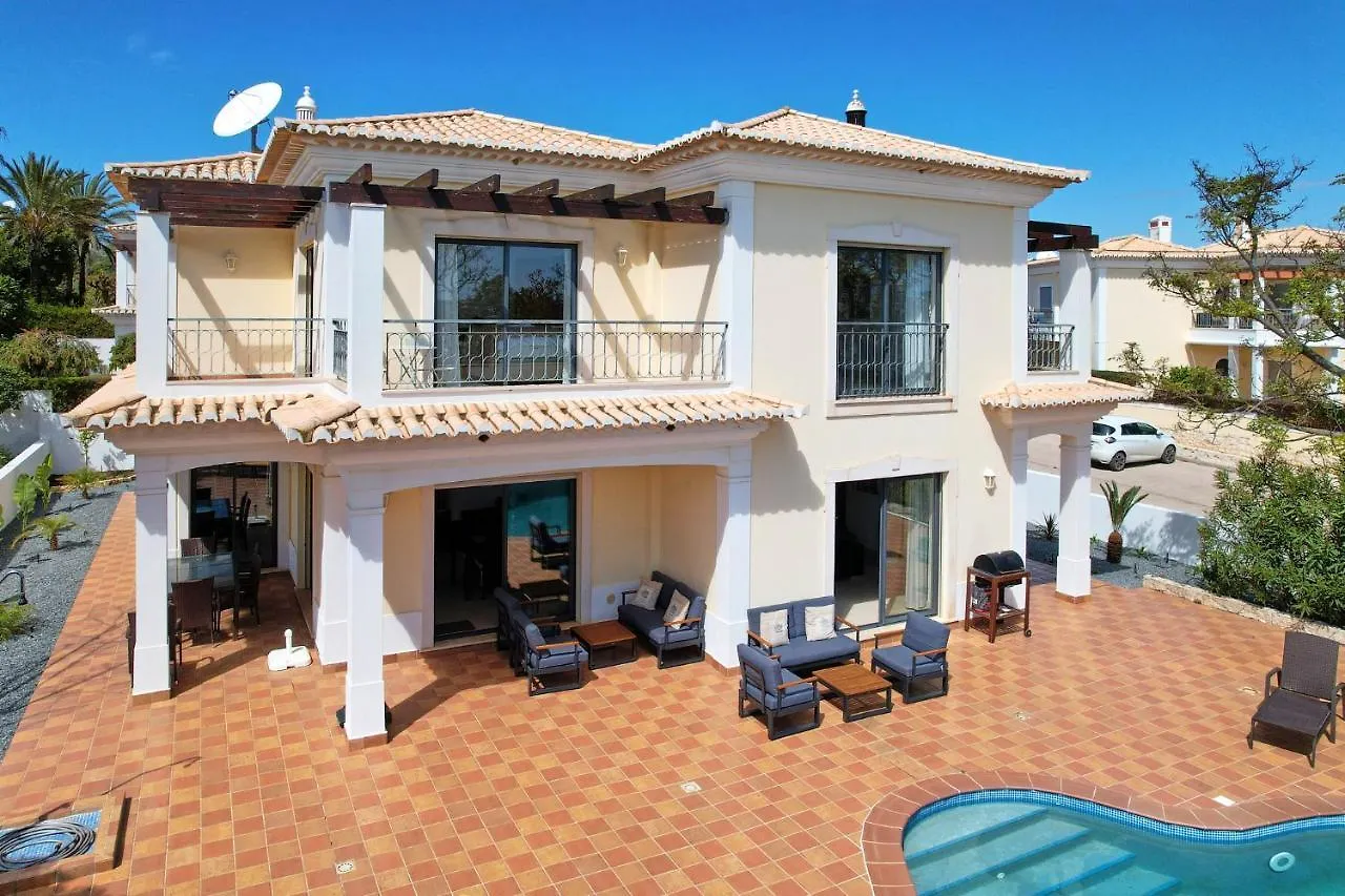 802 Villa Minamar Lagos