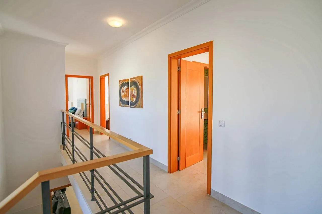 802 Villa Minamar Lagos